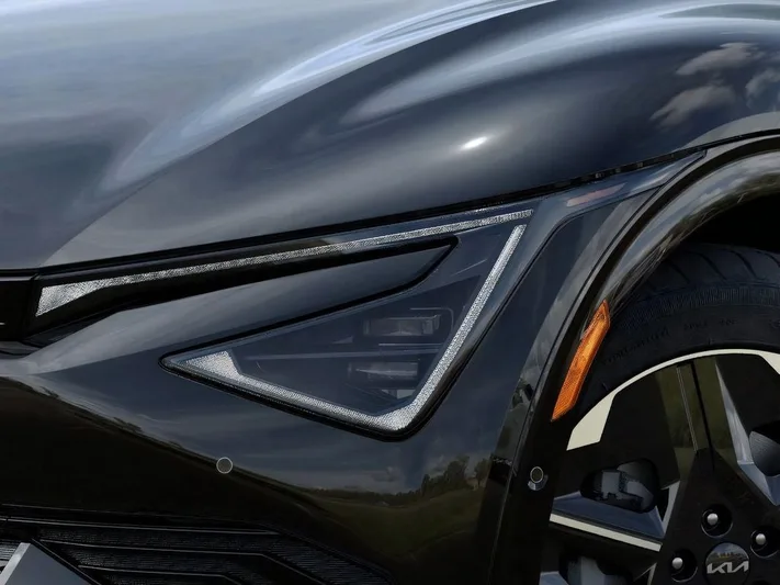 2025 Kia EV6 - view 10