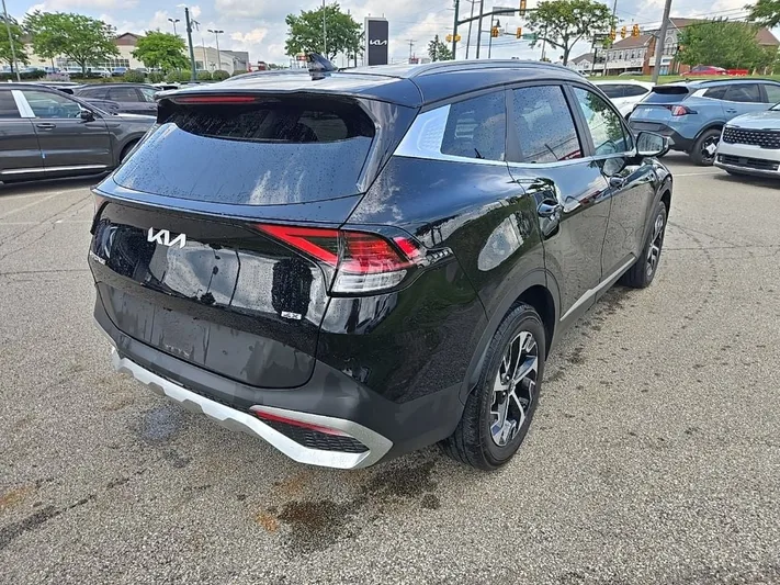 2024 Kia Sportage - view 3
