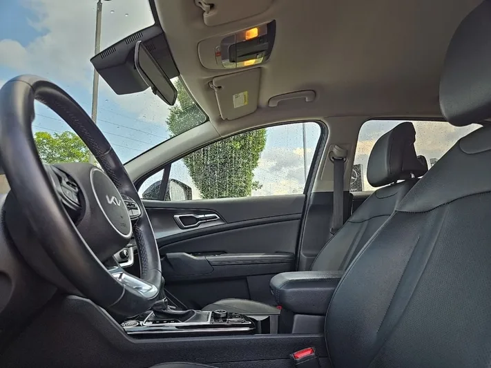 2024 Kia Sportage - view 33