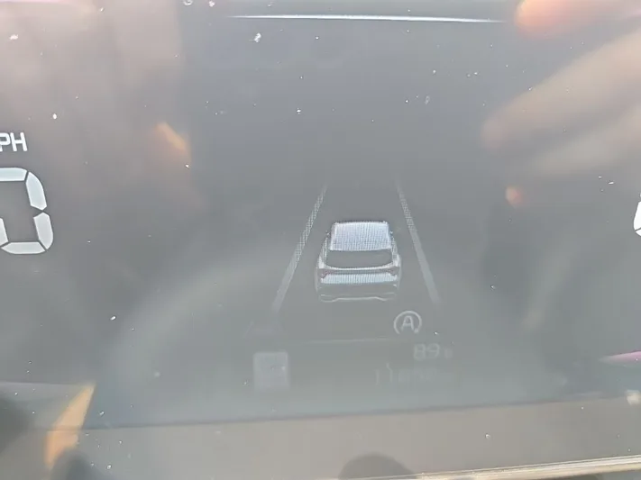 2024 Kia Sportage - view 17