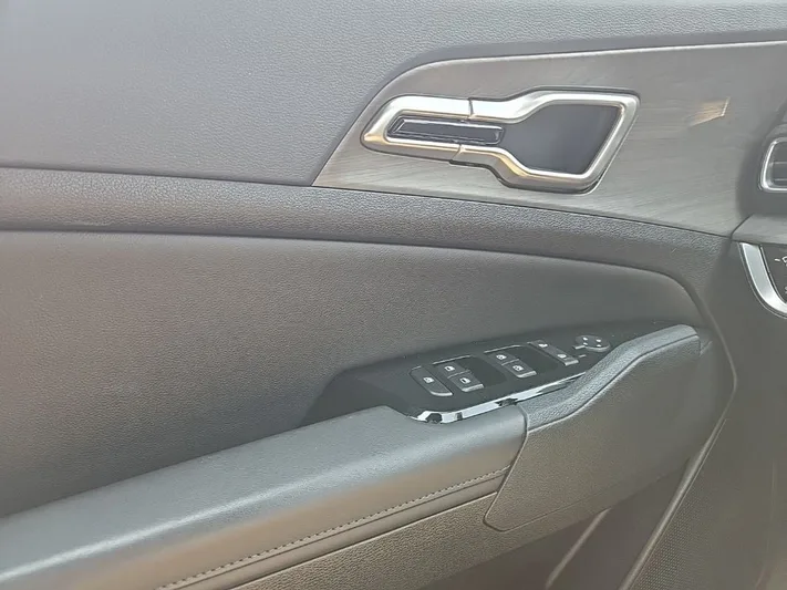 2024 Kia Sportage - view 18