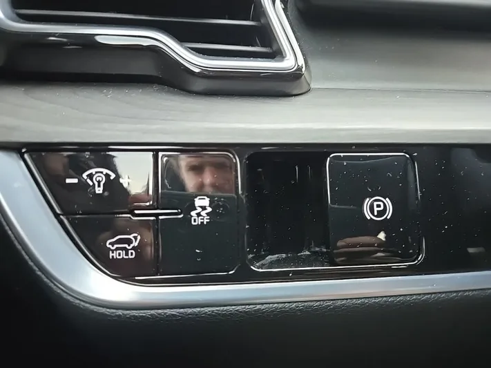 2024 Kia Sportage - view 21