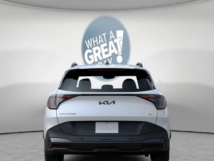 2026 Kia Sportage - view 13