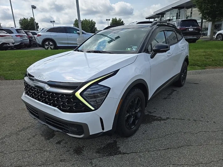 2023 Kia Sportage - view 11