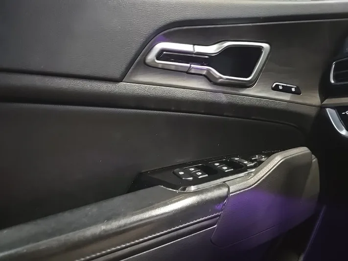 2023 Kia Sportage - view 24