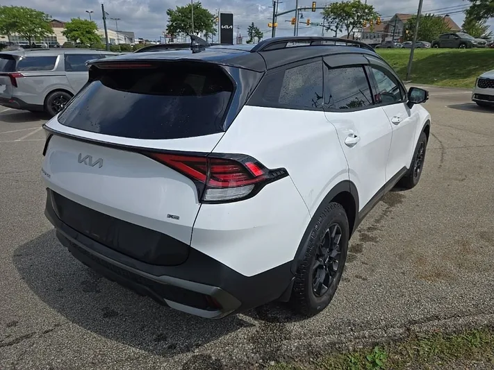 2023 Kia Sportage - view 3