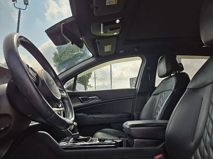 2023 Kia Sportage - view 33