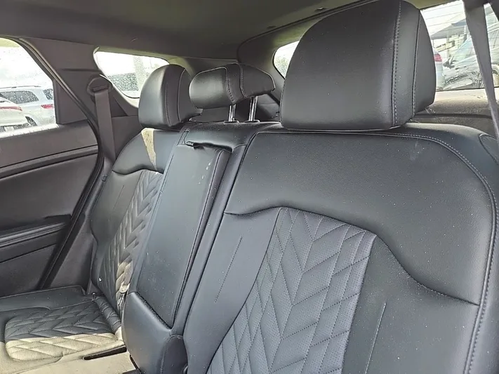 2023 Kia Sportage - view 34