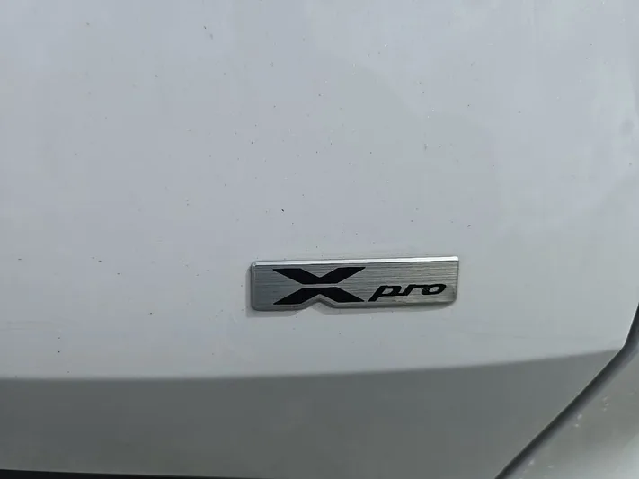 2023 Kia Sportage - view 6