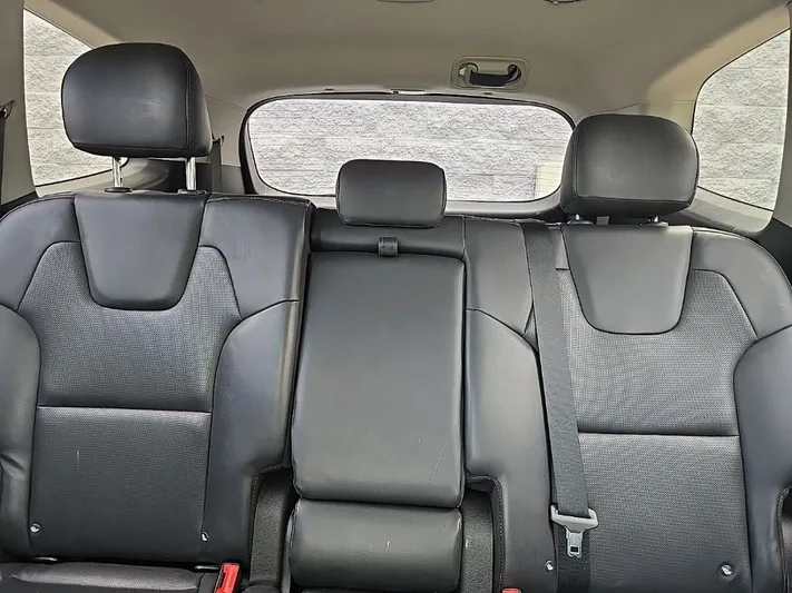 2021 Kia Telluride - view 29