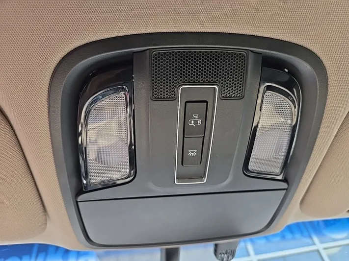 2018 Kia Sorento - view 27