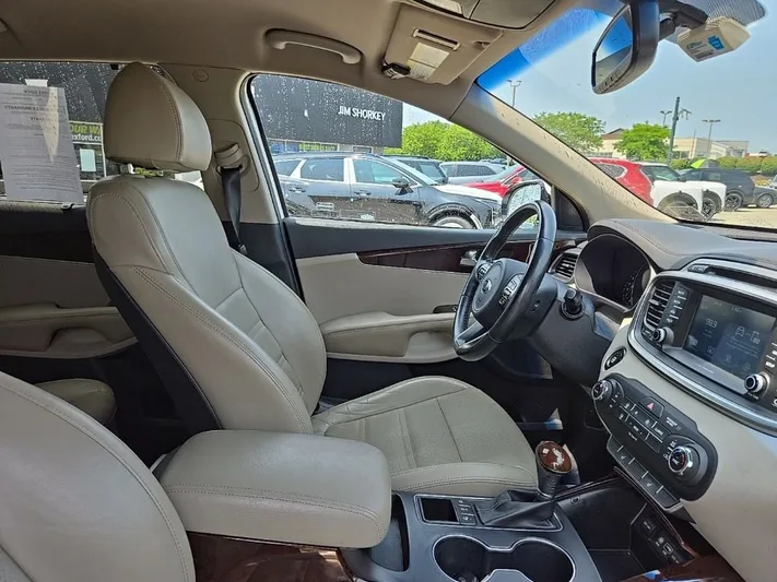 2018 Kia Sorento - view 35