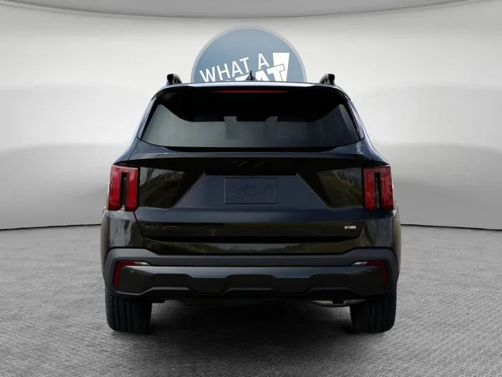 2026 Kia Sorento - view 13
