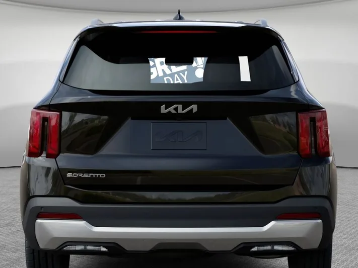 2026 Kia Sorento - view 13
