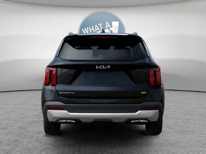 2026 Kia Sorento - view 13
