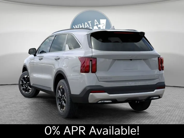 2026 Kia Sorento - view 4