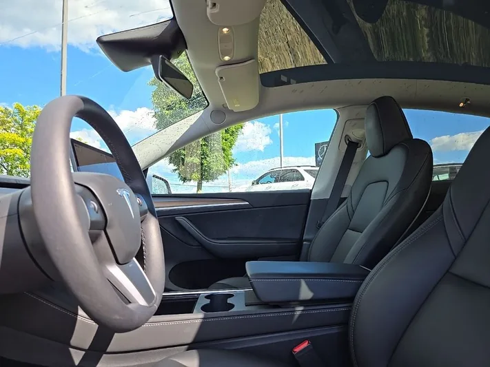 2023 Tesla Model - view 29