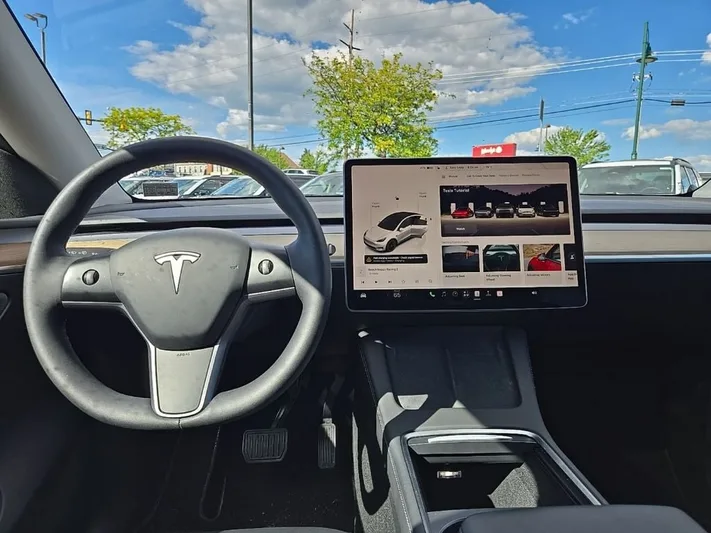 2023 Tesla Model - view 35