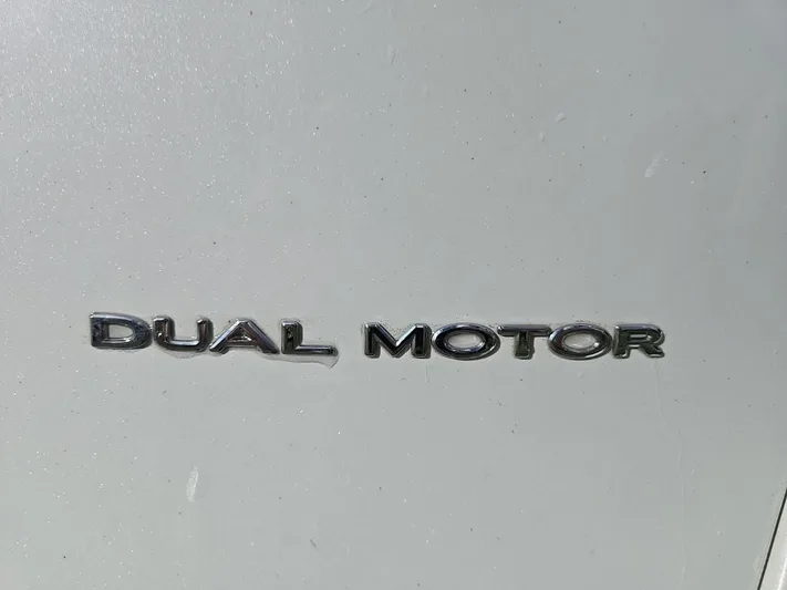 2023 Tesla Model - view 6