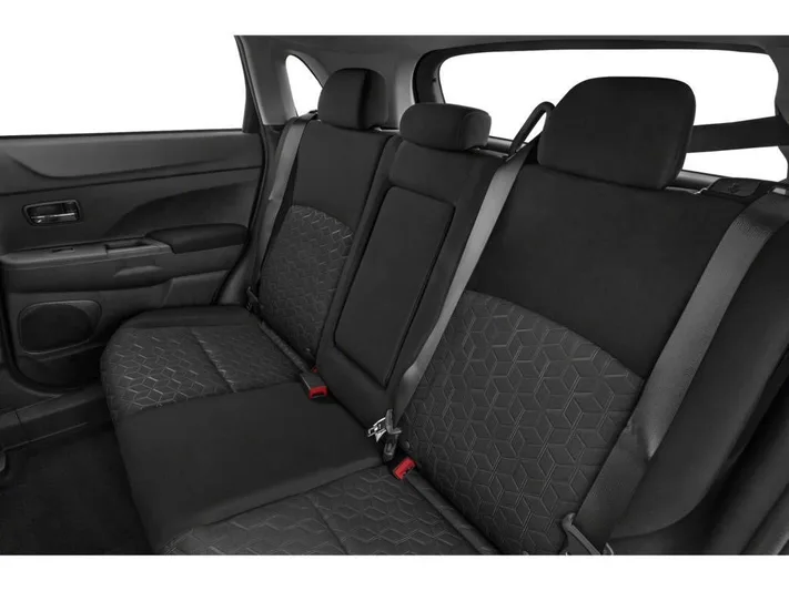 2024 Mitsubishi Outlander - view 54