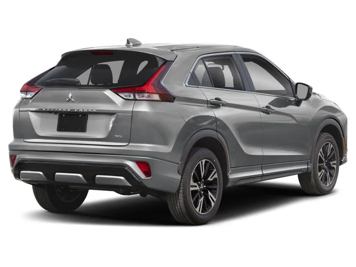 2024 Mitsubishi Eclipse - view 3