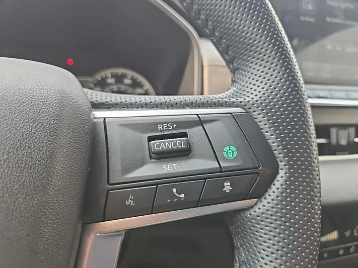 2024 Mitsubishi Outlander - view 13