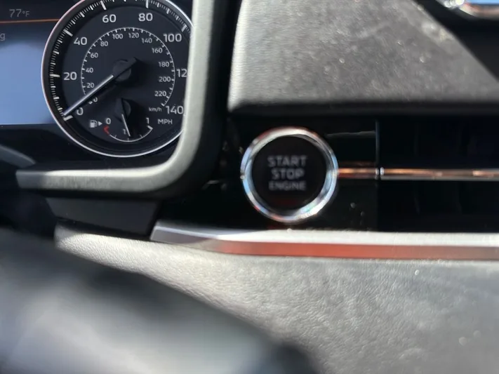 2022 Mitsubishi Outlander - view 29