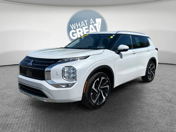 2022 Mitsubishi Outlander - view 8