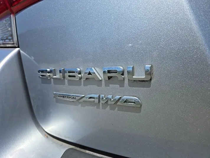 2018 Subaru Crosstrek - view 5