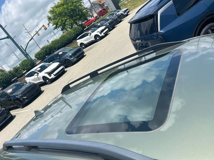 2019 Subaru Forester - view 4