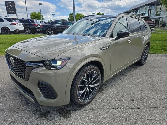 2025 Mazda CX-70 - view 11