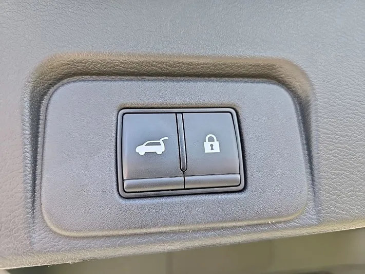2024 Nissan Rogue - view 32
