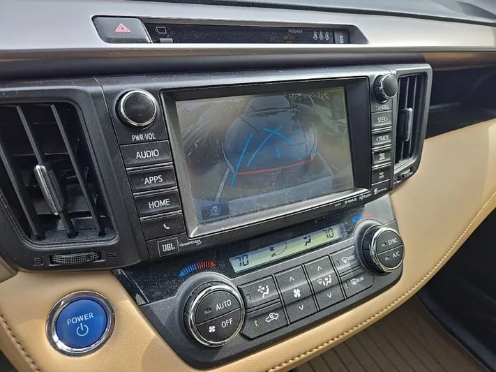 2018 Toyota RAV4 - view 22