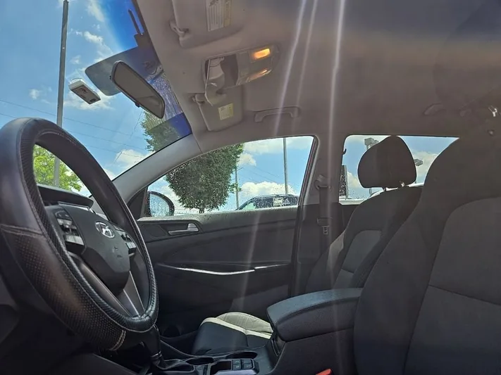 2017 Hyundai Tucson - view 29