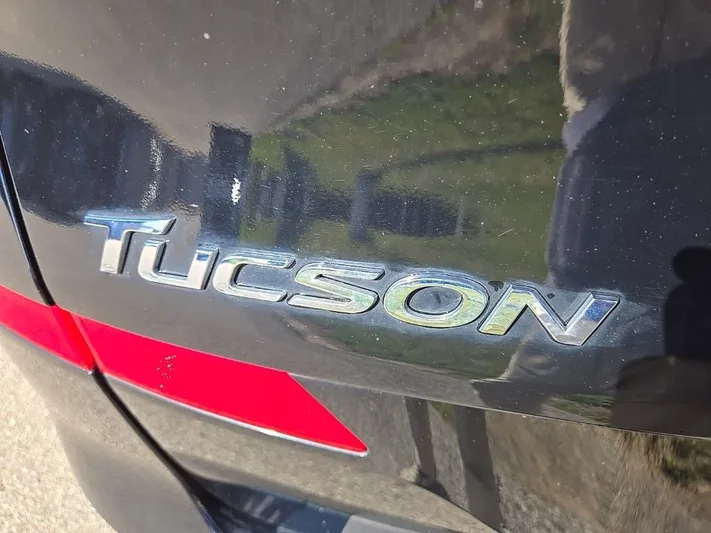 2020 Hyundai Tucson - view 5