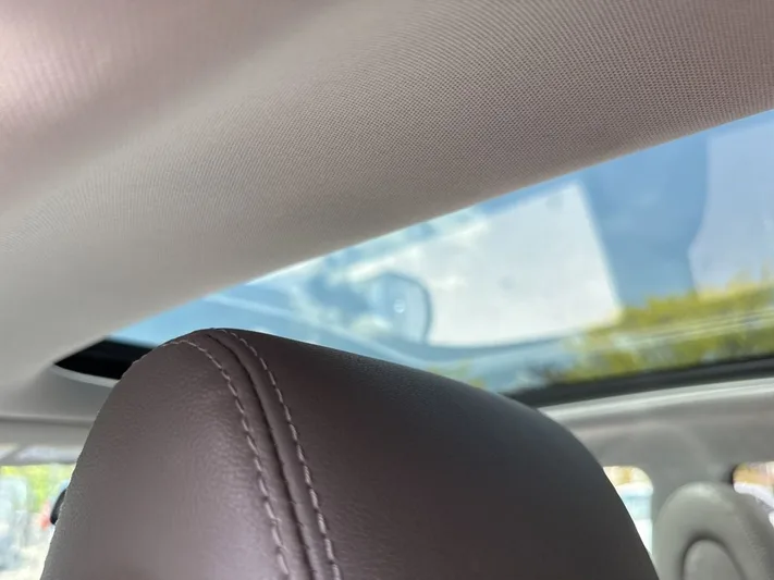 2017 Hyundai Santa - view 27