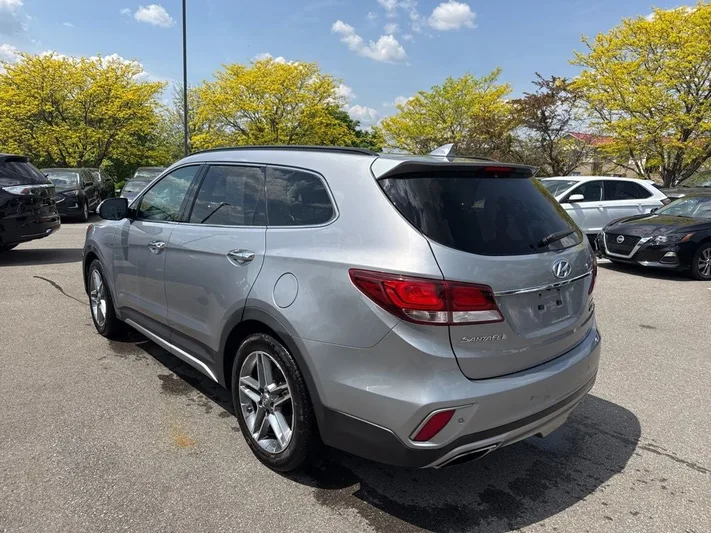2017 Hyundai Santa - view 35