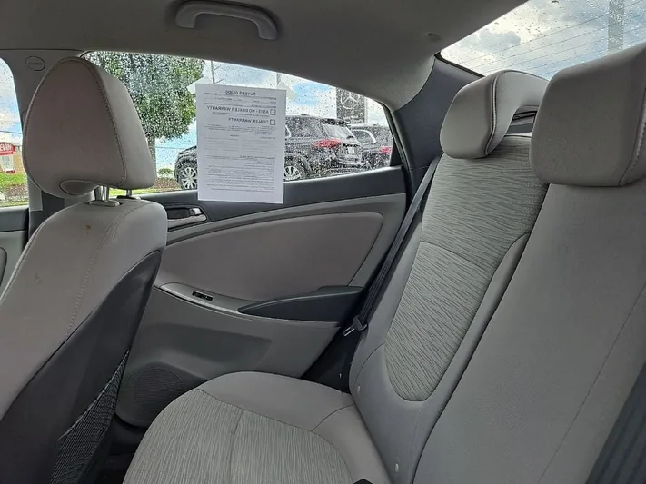2016 Hyundai Accent - view 31