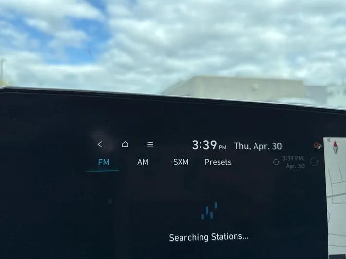 2024 Hyundai Elantra - view 21