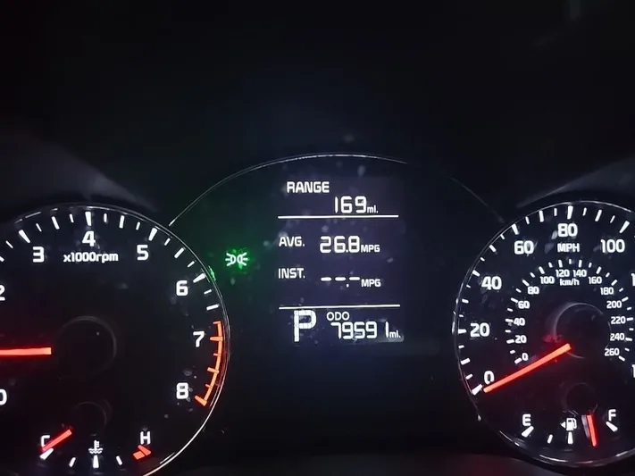 2016 Kia Forte - view 16