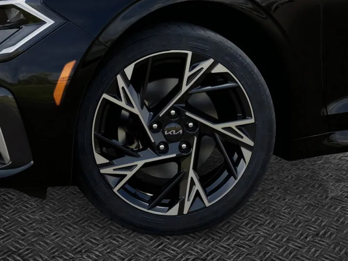 2026 Kia K5 - view 9