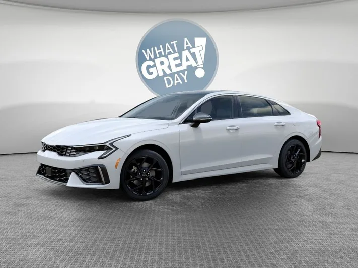 2026 Kia K5 - view 3