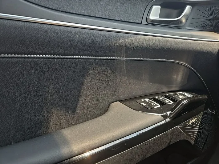 2025 Kia K5 - view 19