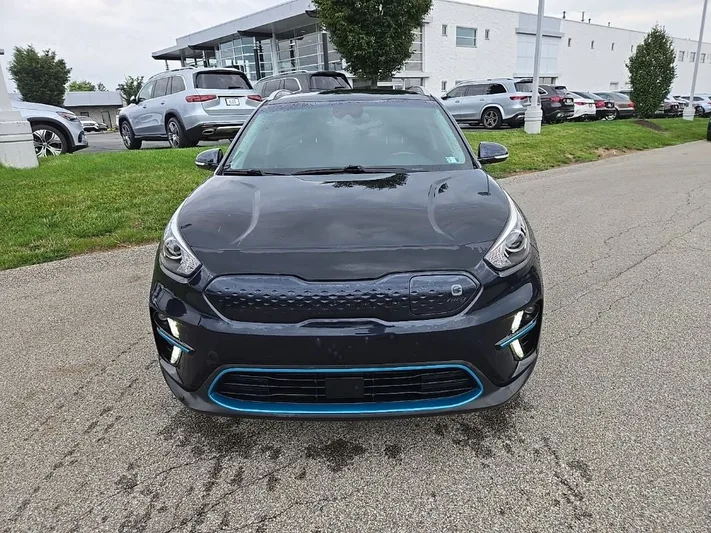 2022 Kia Niro - view 10