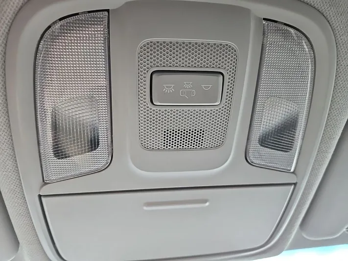 2022 Kia Niro - view 24
