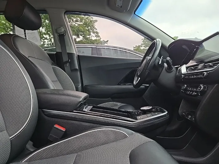 2022 Kia Niro - view 33