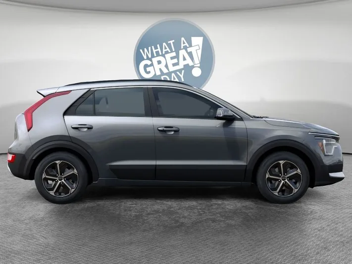 2026 Kia Niro - view 7