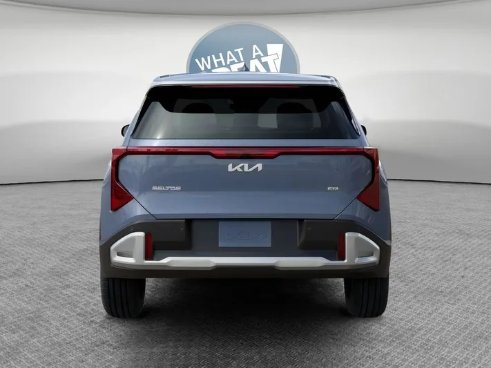 2027 Kia Seltos - view 5