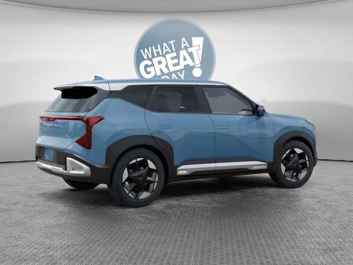 2027 Kia Seltos - view 6