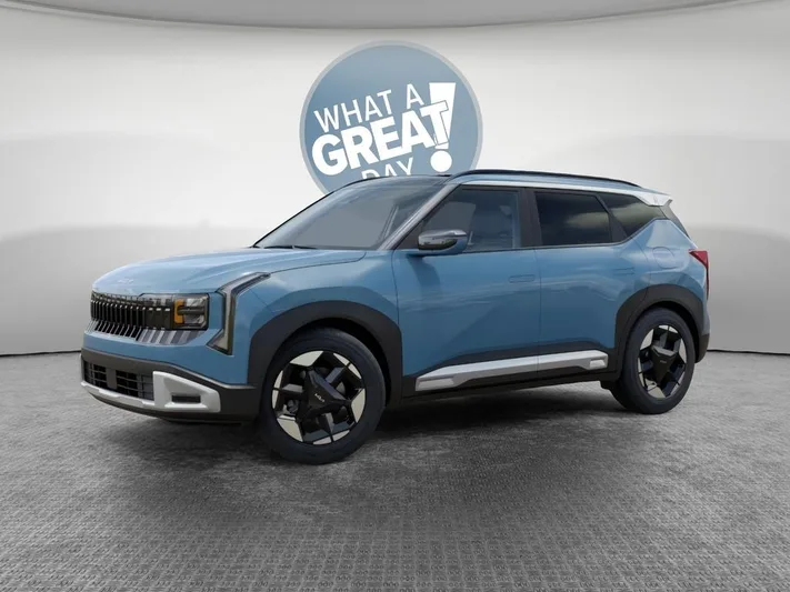 2027 Kia Seltos - view 3